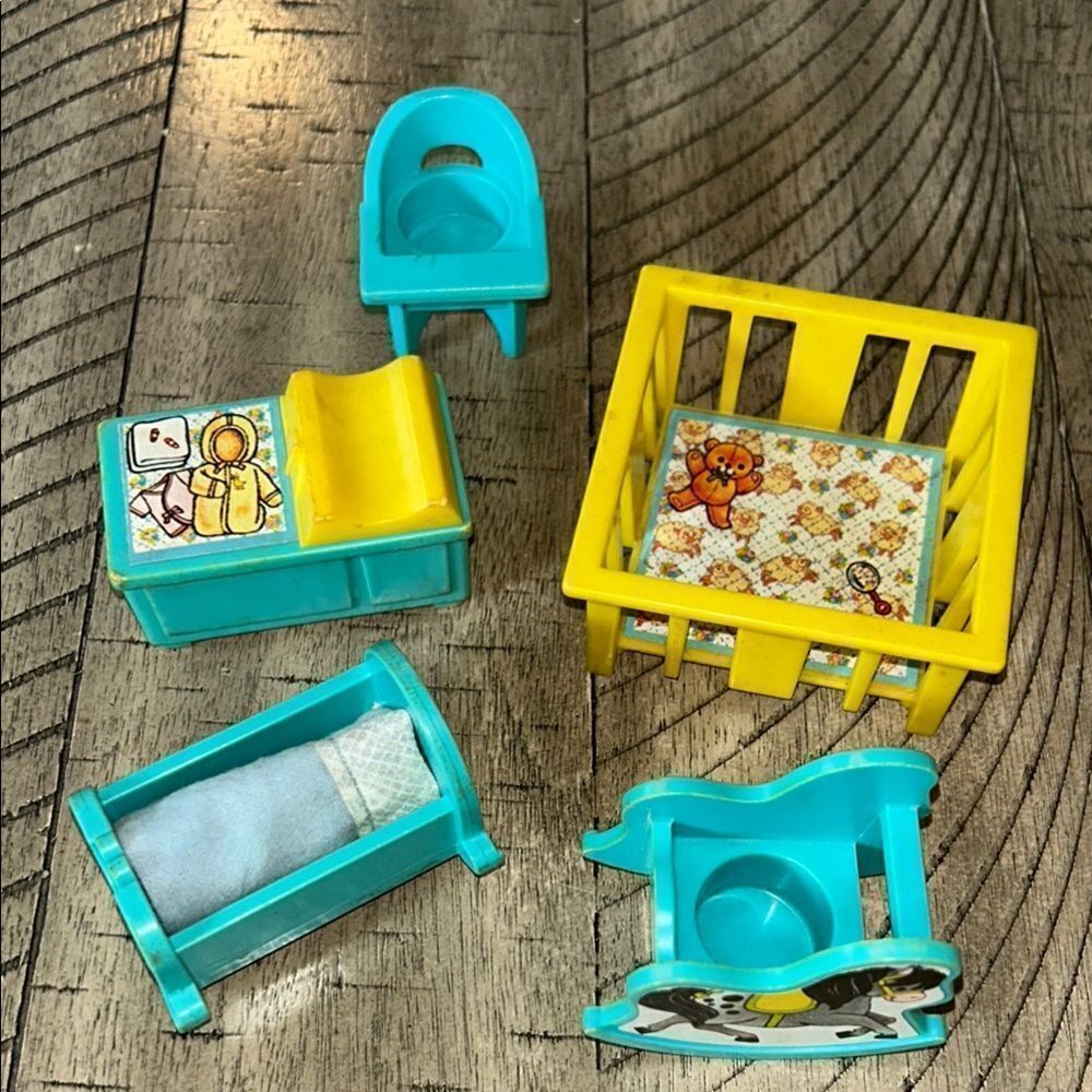 Vintage 1972 made in USA 🇺🇸 Fisher Price Nursery Set
